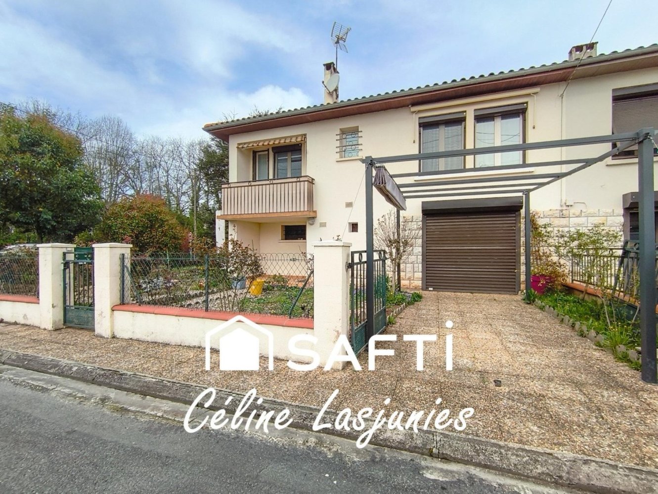 3 bedrooms House in Castelmoron-sur-Lot, France No. 100267