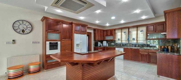 5 Schlafzimmer Villa in Agios Tychonas, Cyprus, Nr. 7475 3