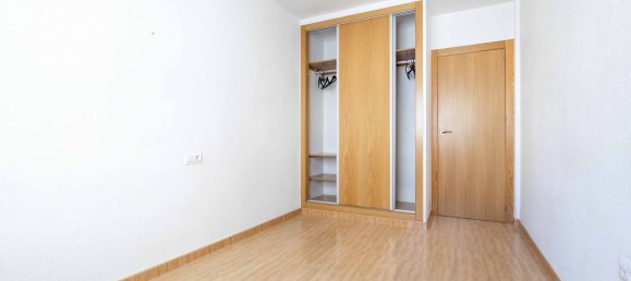 Apartamento de 3 dormitorios en Santo Ángel, Spain No. 155890 9