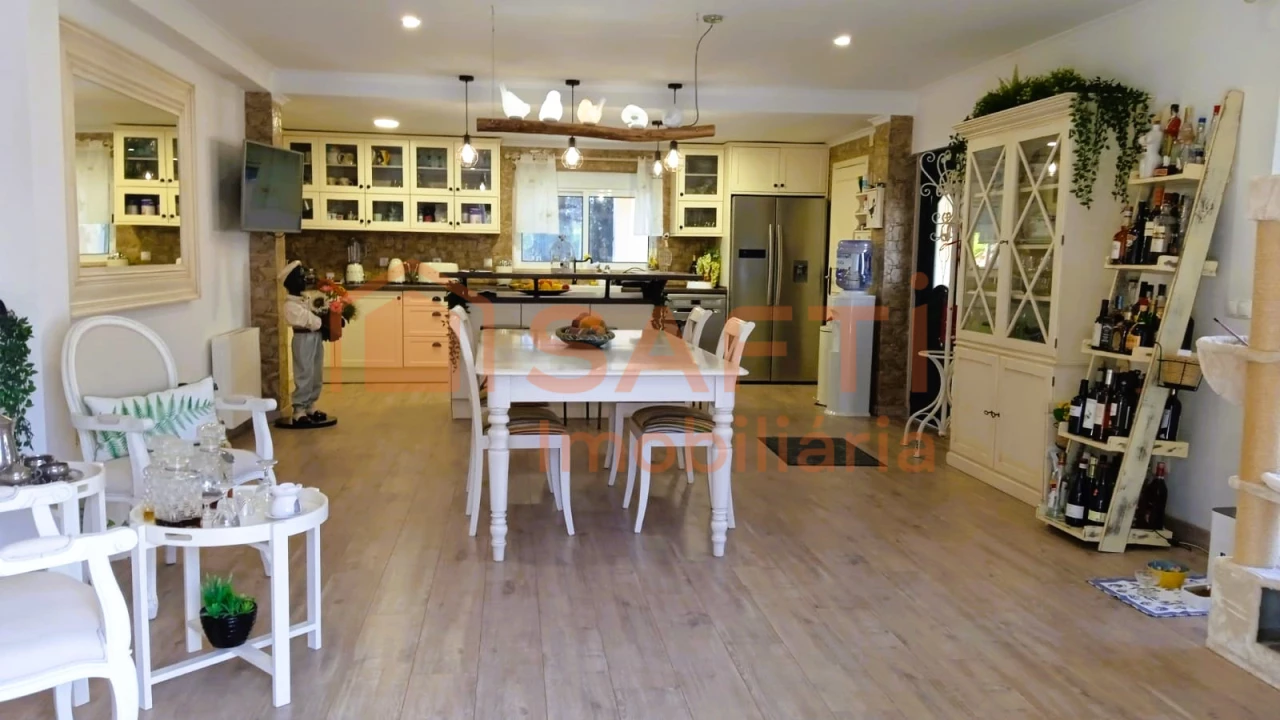 3 bedrooms House in Sintra, Portugal No. 147922