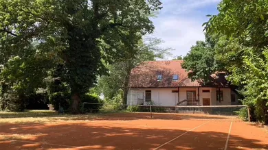  Land in Baden, Austria No. 192078