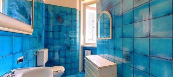 4-salle Appartement à Lipomo, Italy No. 23903 44