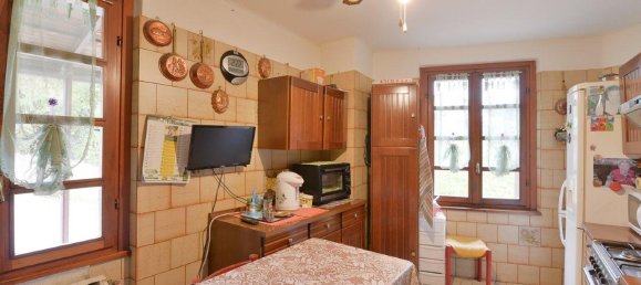 4-salle Appartement à Capiago Intimiano, Italy No. 22474 7