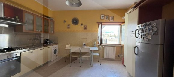 4 rooms Apartment in Avezzano, Italy No. 21937 9