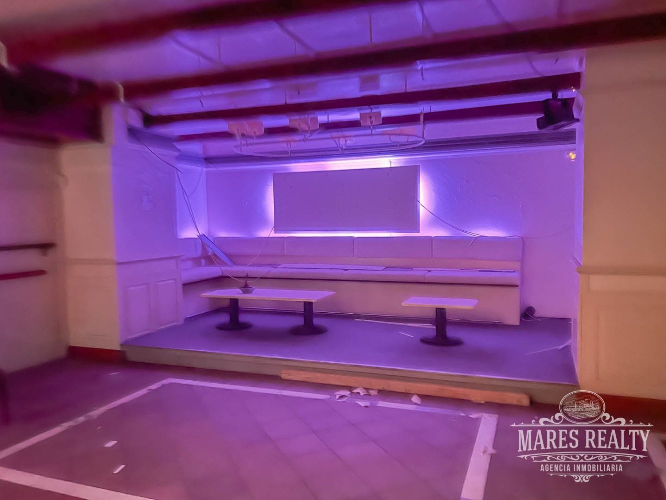 2225m² Commercial property in Lloret de Mar, Spain No. 10728