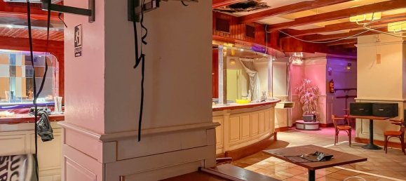 2225m² Commercial property in Lloret de Mar, Spain No. 10728 18