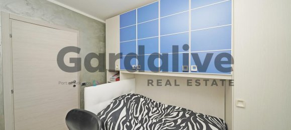 3-salle Appartement à San Felice del Benaco, Italy No. 157567 16