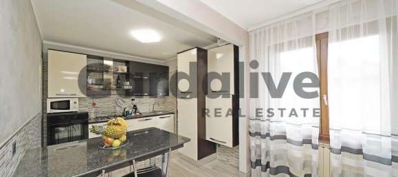 3-salle Appartement à San Felice del Benaco, Italy No. 157567 6