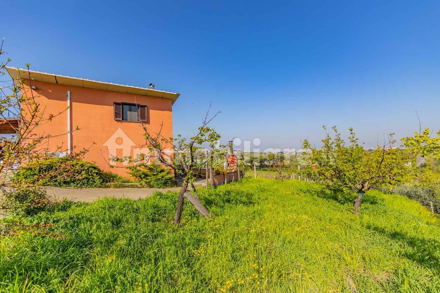 3 Schlafzimmer Haus in Frascati, Italy, Nr. 294678
