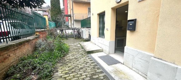 2 rooms Apartment in Bologna, Italy No. 202375 25