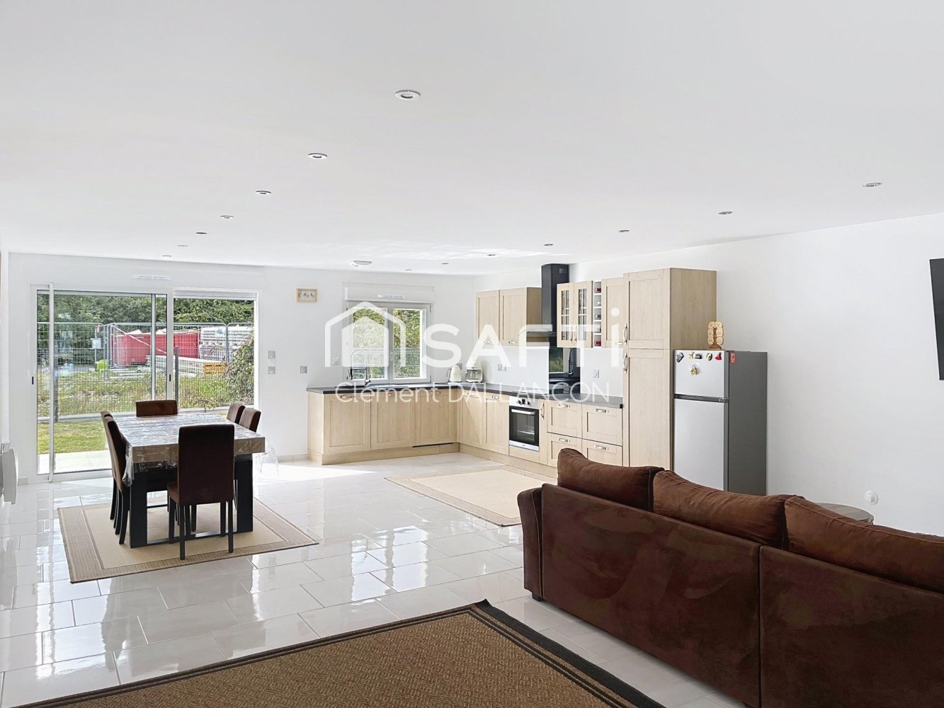 3 Schlafzimmer Haus in Saint-Quentin, France, Nr. 352603