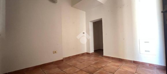 2 bedrooms Apartment in Castelleone, Italy No. 381530 5