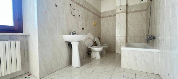 2 bedrooms Apartment in Castelleone, Italy No. 381530 19