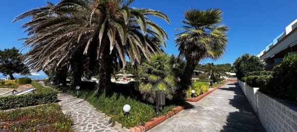 3 rooms Apartment in Livorno, Italy No. 146526 16