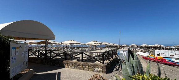 3 rooms Apartment in Livorno, Italy No. 146526 23