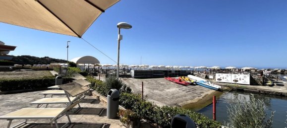 3 rooms Apartment in Livorno, Italy No. 146526 21