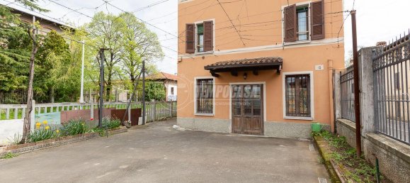 10غرفة بناية في Brescia, Italy رقم 238048 34