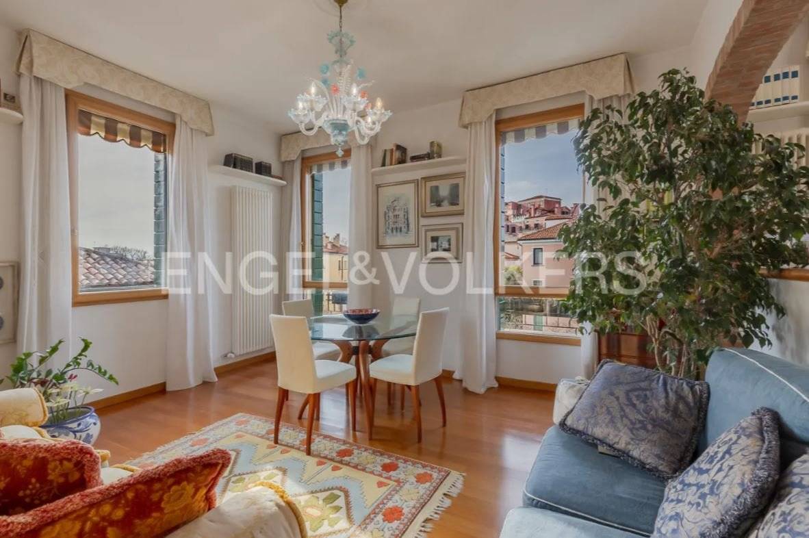 2 bedrooms Apartment in Venice, Italy No. 127221