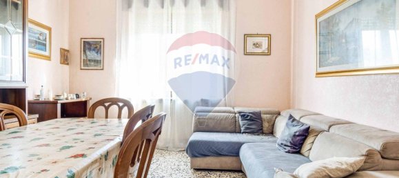 3 rooms House in Cairate, Italy No. 42246 16