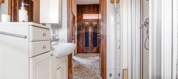 3 rooms House in Cairate, Italy No. 42246 6