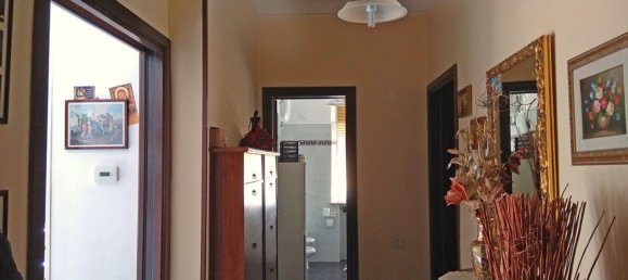 5 rooms Apartment in Colle di Val d'Elsa, Italy No. 45063 11