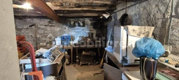 3 bedrooms House in Faggeto Lario, Italy No. 10891 33