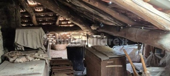 3 bedrooms House in Faggeto Lario, Italy No. 10891 27