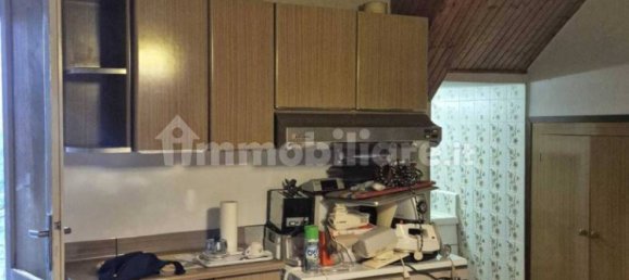 3 bedrooms House in Faggeto Lario, Italy No. 10891 8