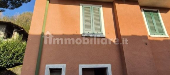 3 bedrooms House in Faggeto Lario, Italy No. 10891 6