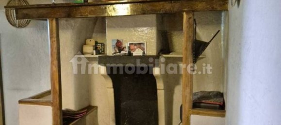 3 bedrooms House in Faggeto Lario, Italy No. 10891 10