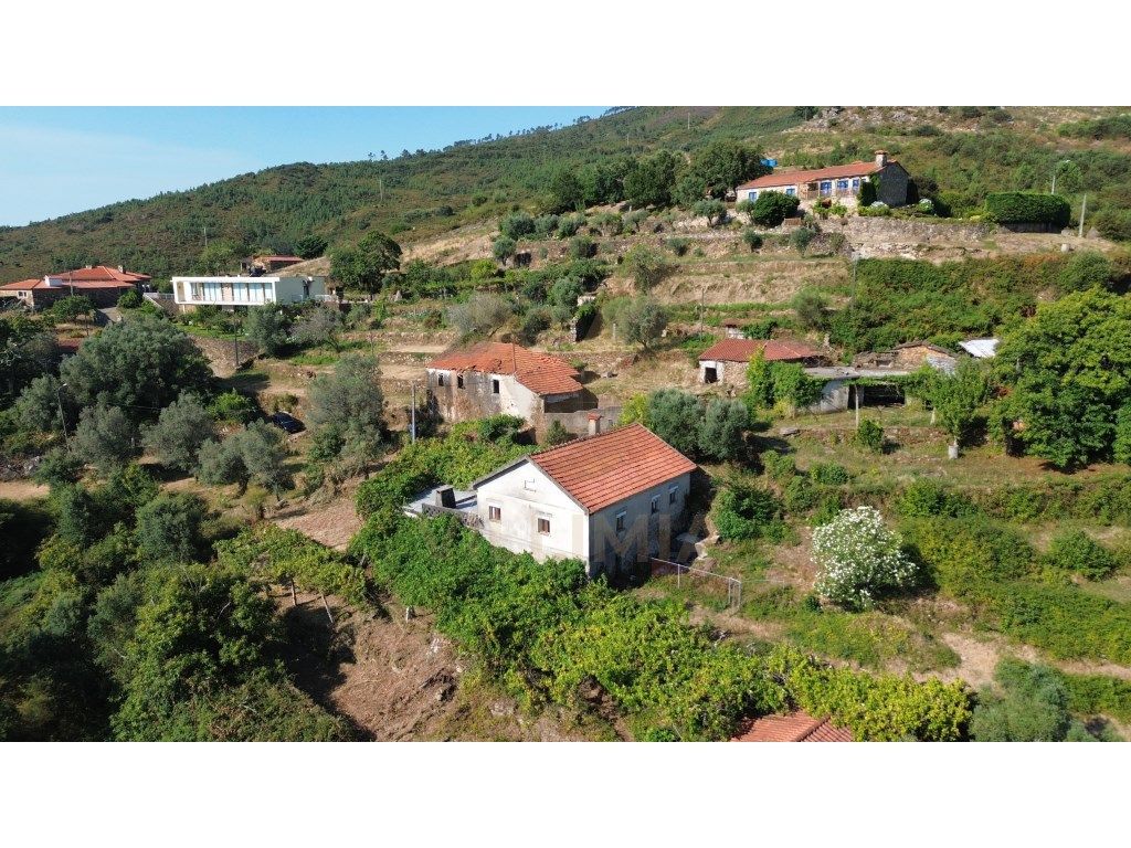 2 bedrooms House in Ponte de Lima, Portugal No. 214431