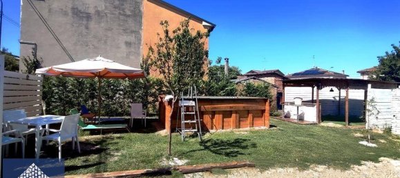 5 bedrooms House in Ravenna, Italy No. 381327 5