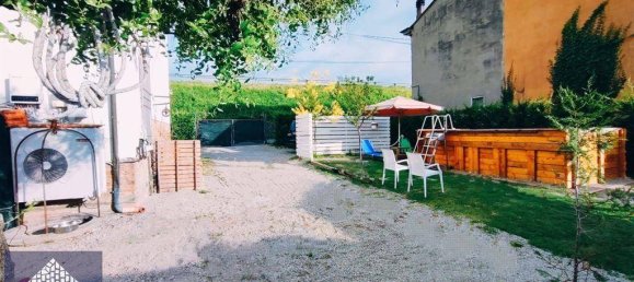 5 bedrooms House in Ravenna, Italy No. 381327 6