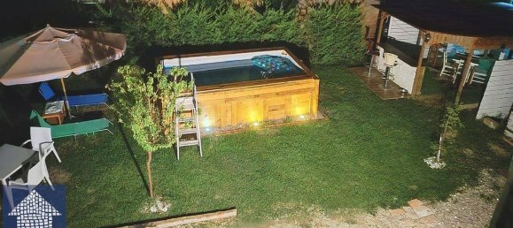 5 bedrooms House in Ravenna, Italy No. 381327 2