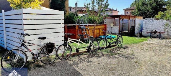 5 bedrooms House in Ravenna, Italy No. 381327 3