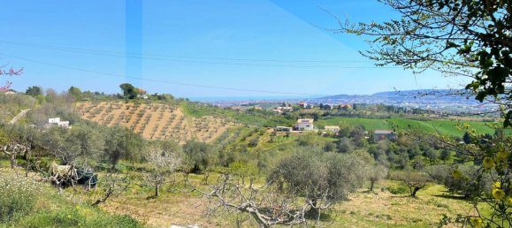 Grundstück in Spoltore, Italy 1000m², Nr. 28343 3