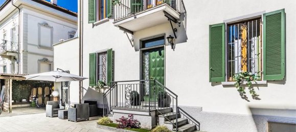 4 bedrooms Villa in Varese, Italy No. 60397 13