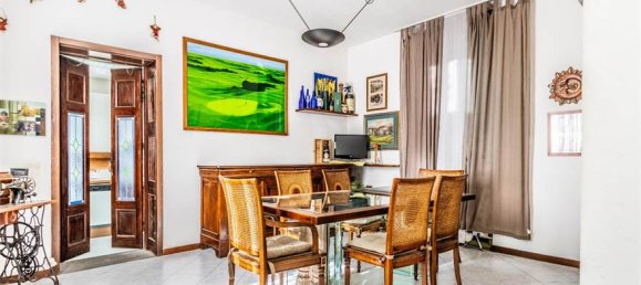 4 bedrooms Villa in Varese, Italy No. 60397 7