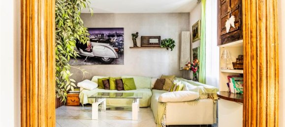 4 bedrooms Villa in Varese, Italy No. 60397 5