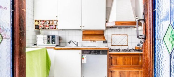 4 bedrooms Villa in Varese, Italy No. 60397 9