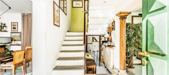 4 bedrooms Villa in Varese, Italy No. 60397 3