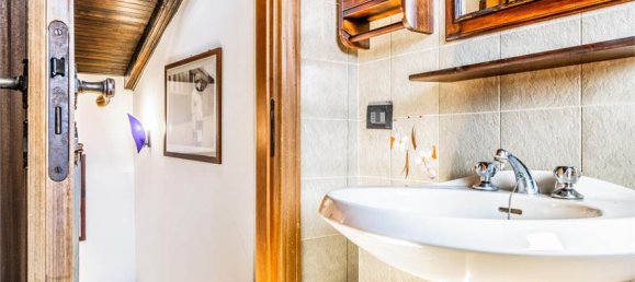 4 bedrooms Villa in Varese, Italy No. 60397 19