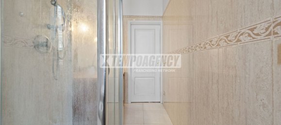 3 bedrooms Apartment in Milan, Italy No. 364191 13