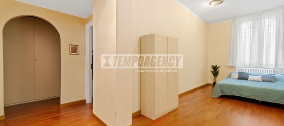 3 bedrooms Apartment in Milan, Italy No. 364191 5