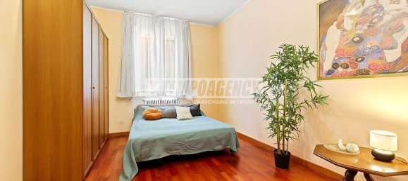 3 bedrooms Apartment in Milan, Italy No. 364191 4