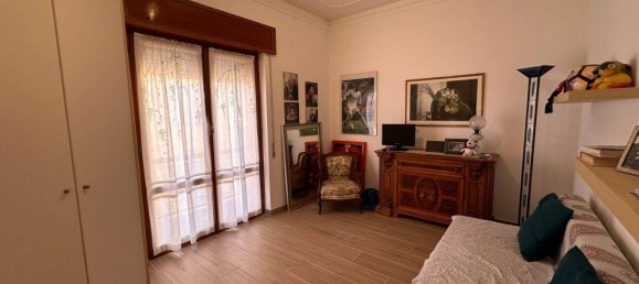 Apartamento de 7 dormitorios en Genoa, Italy No. 317711 9