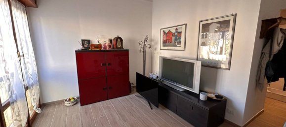 Apartamento de 7 dormitorios en Genoa, Italy No. 317711 8