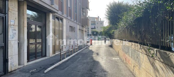 15m² Garage in Rome, Italy No. 375591 4