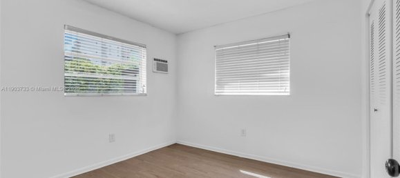 2 bedrooms Villa for rent in Miami, Miami-Dade, Florida, USA № 614240 2