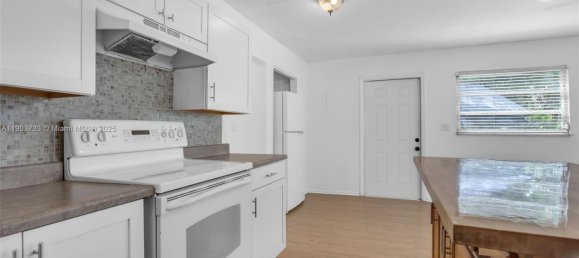 2 bedrooms Villa for rent in Miami, Miami-Dade, Florida, USA № 614240 11